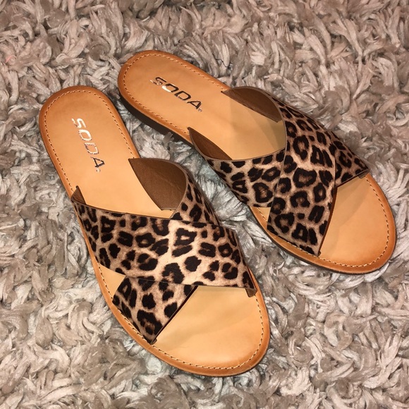 Shoes - NWOT Leopard Print Sandals